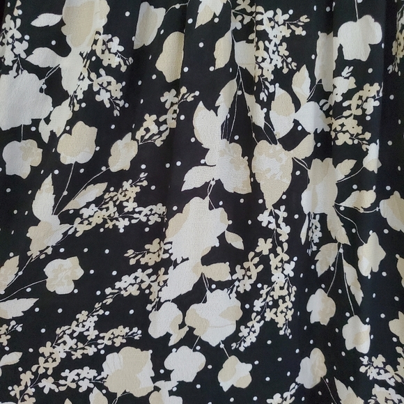 H&M | Maternity/Nursing dress - Picture 3 of 3